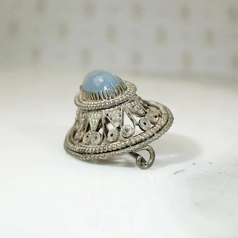 Chalcedony Sugarloaf in Silver Wirework Brooch