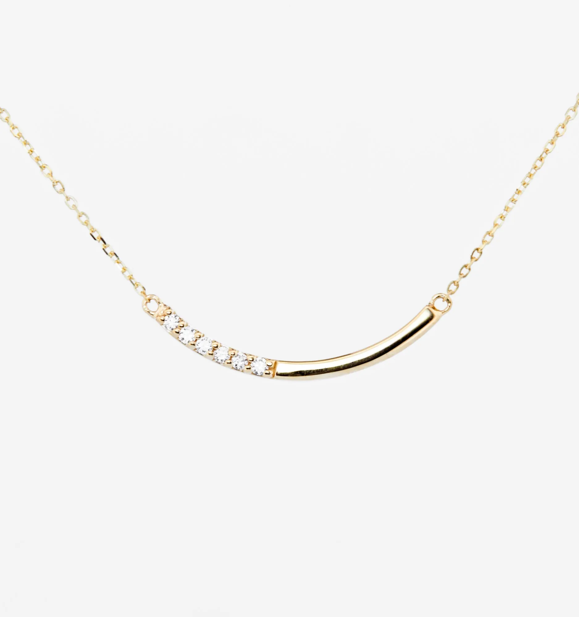 Curve Bar Diamond Necklace