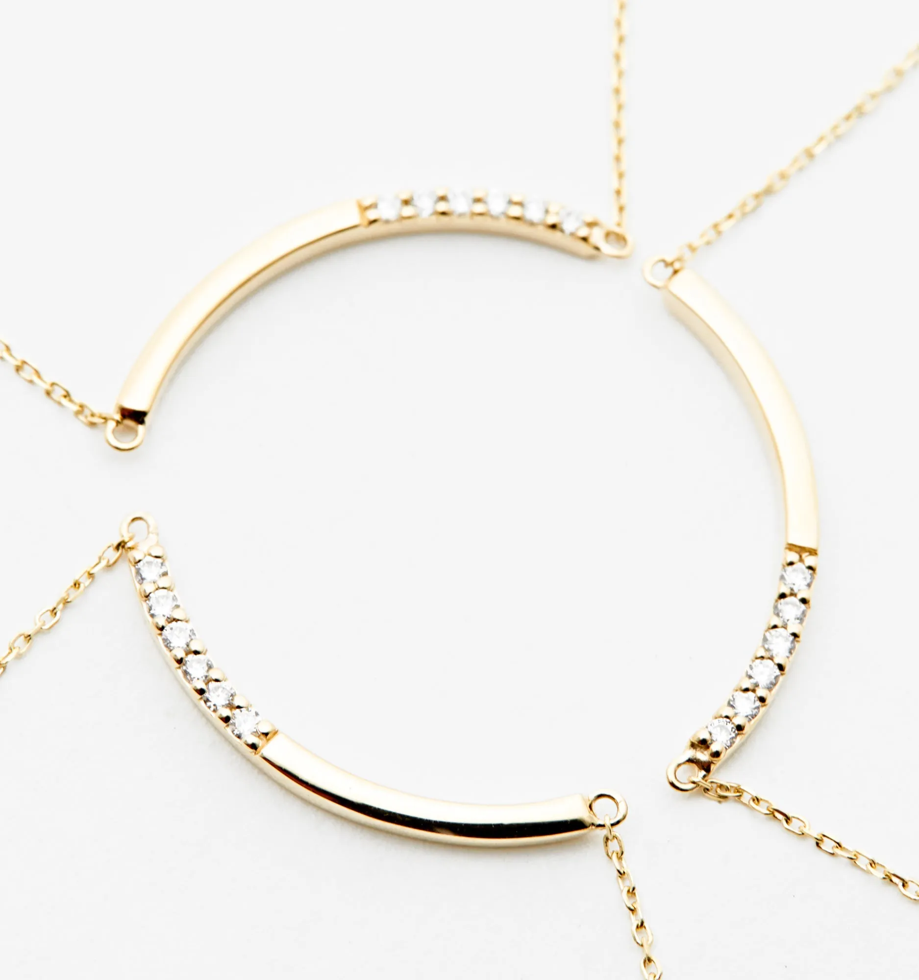 Curve Bar Diamond Necklace