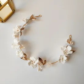 Liza Pearl Ceramic Flower Hair Vine